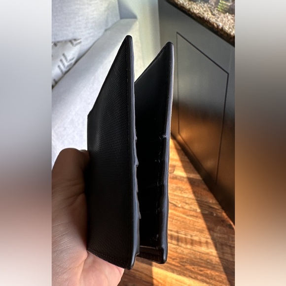 Men’s Burberry Bifold wallet NWOT. All info on purchase available - Picture 3 of 5